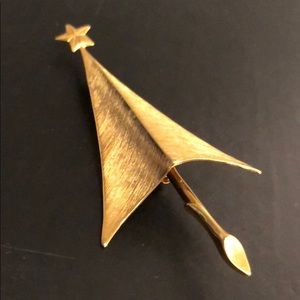 VINTAGE GOLDTONE GIOVANNI XMAS TREE PIN